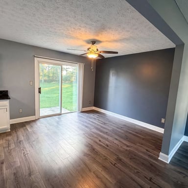 Property photo 3 of 654 Diamond Cir