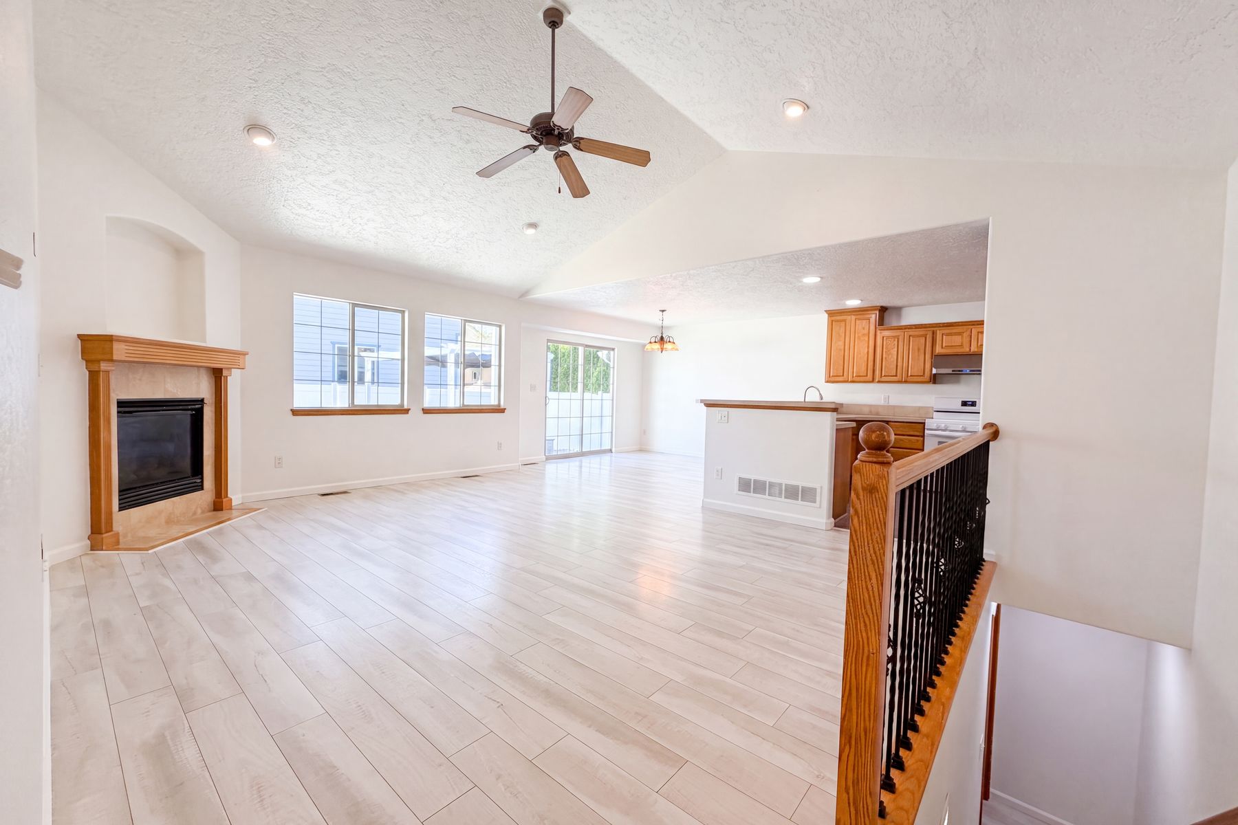 Property photo 3 of 6200 W 6th Street Rd