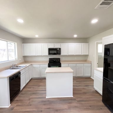 Property photo 2 of 13206 Baldwin Rdg