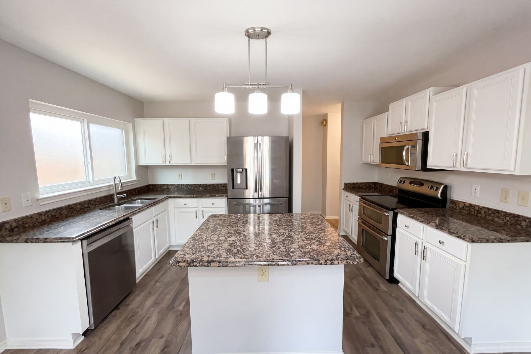 Photo 2 of 19 of 10967 Cedar Park, San Antonio, TX