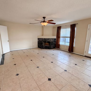 Property photo 3 of 2727 High Point Dr