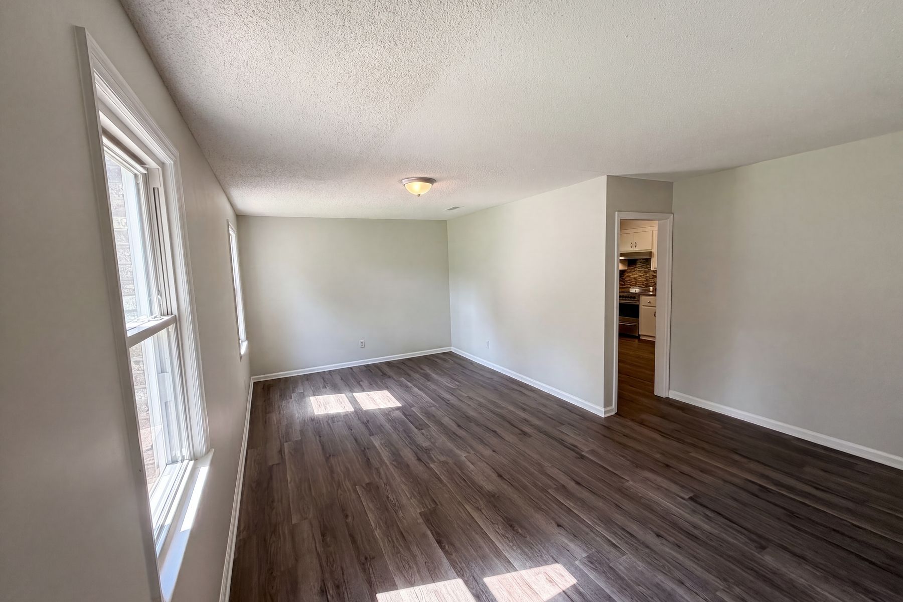 Property photo 3 of 1328 Baffin Bay Rd