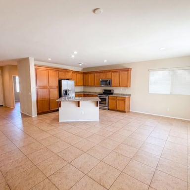 Property photo 2 of 12783 Brandon St