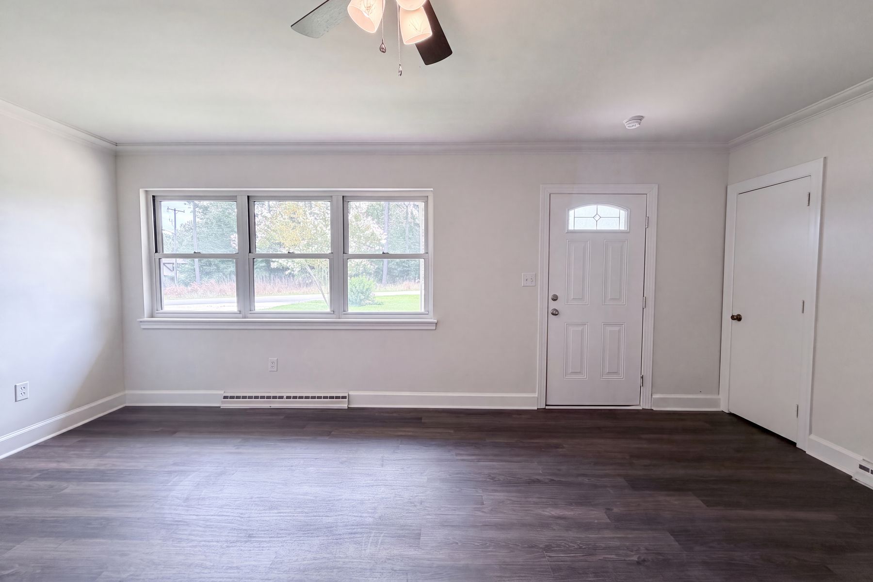 Property photo 3 of 411 Roy Eaker Rd