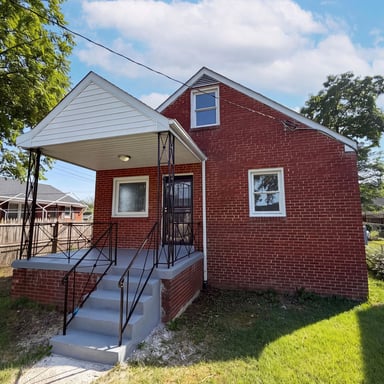 Property photo 1 of 4313 Urn St