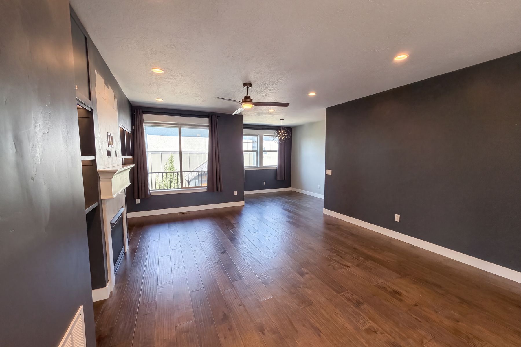 Property photo 3 of 10452 S Sage Canal Way