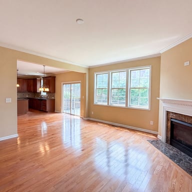 Property photo 3 of 2720 Kinsley Pl
