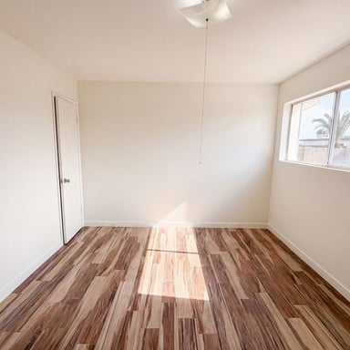 Property photo 3 of 10215 N 36th Ave