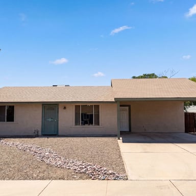 Property photo 1 of 2023 E Cindy St