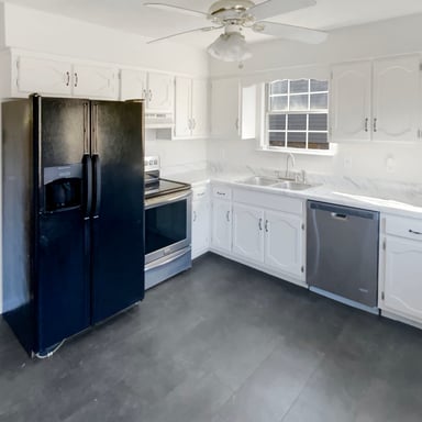 Property photo 2 of 7511 Irongate Dr