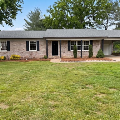 Property photo 1 of 814 Charles Rd