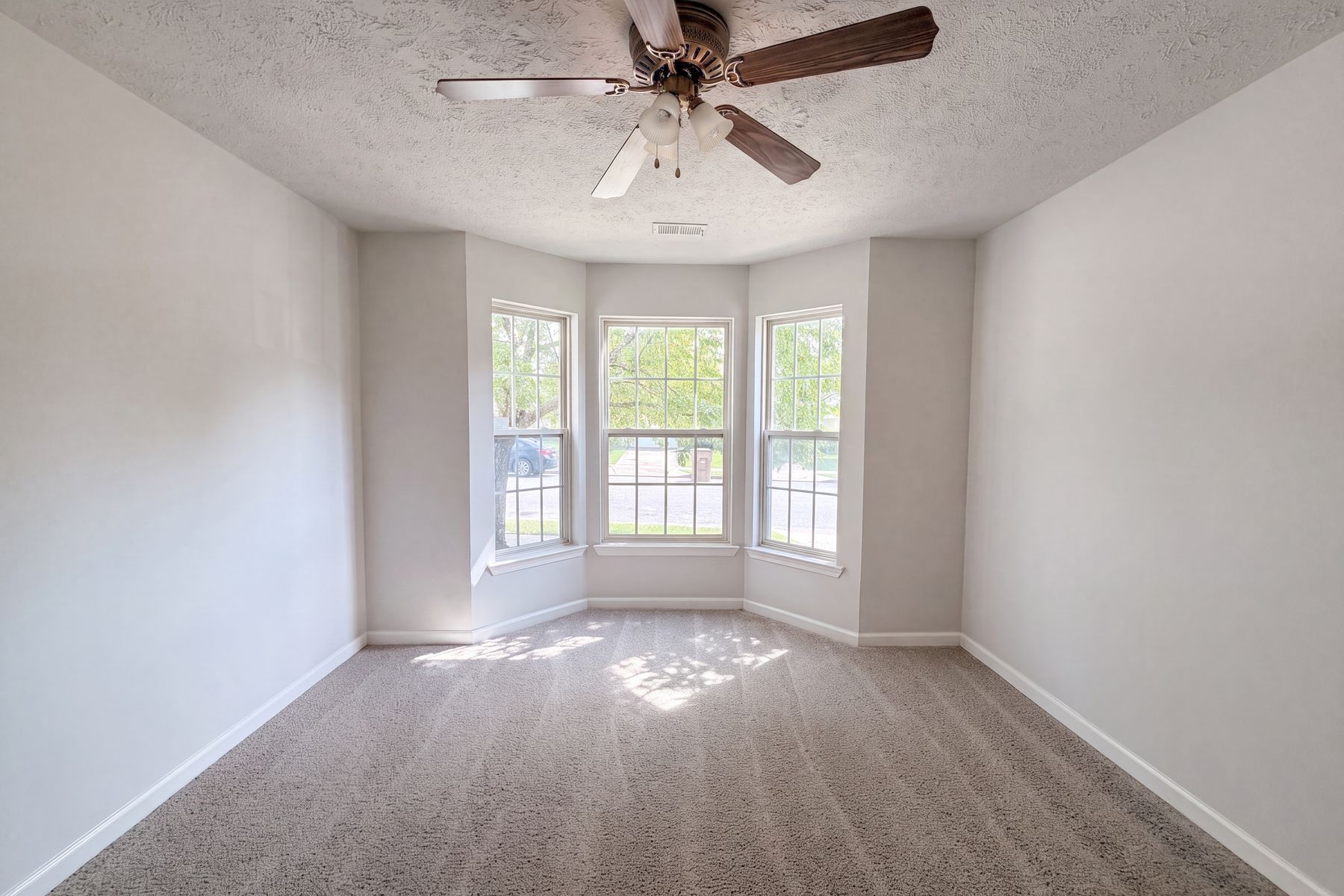 Property photo 3 of 3217 Penn Meade Way