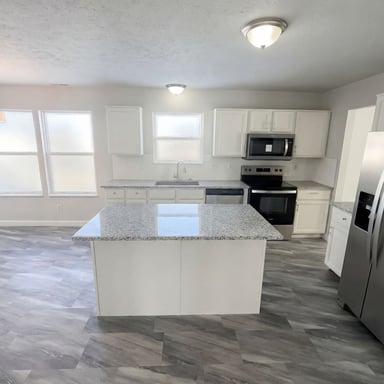 Property photo 2 of 10142 Sandcherry Ln