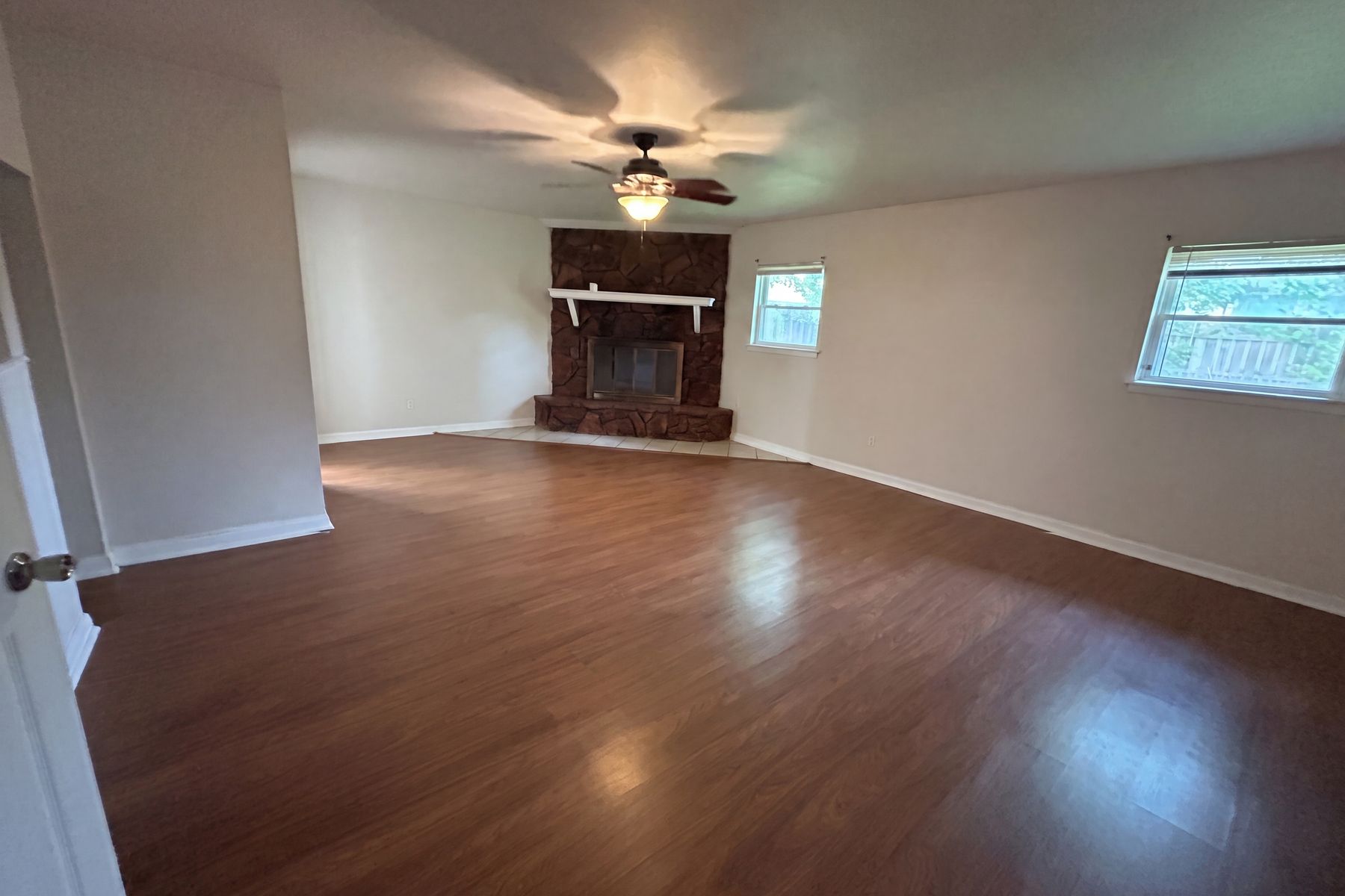 Property photo 3 of 4719 Lurline St