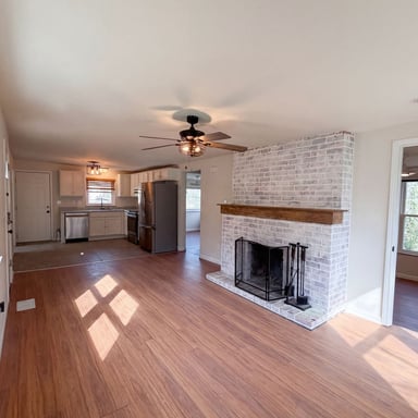 Property photo 3 of 8479 Lake Dr