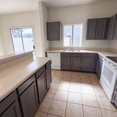 Property photo 2 of 1601 N Saba St Unit 273