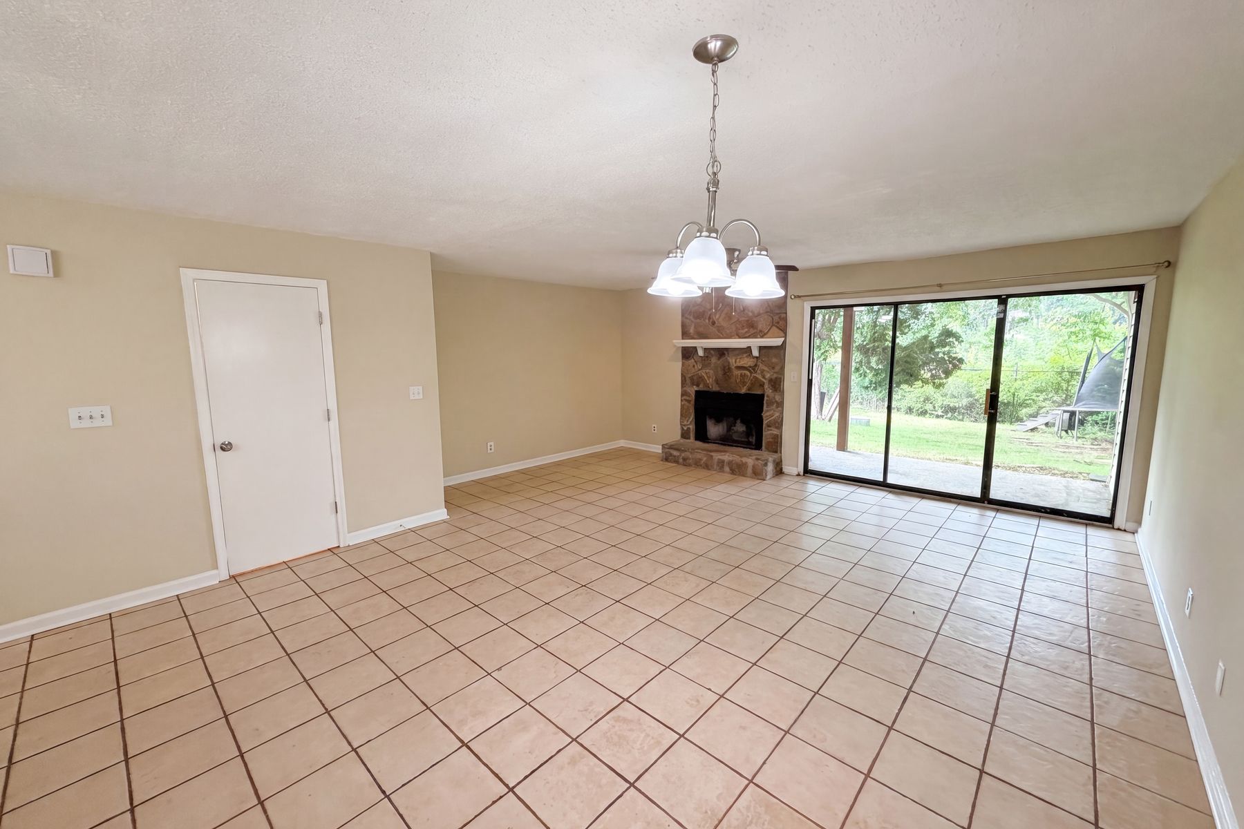Property photo 3 of 3271 Tennington Pl # 0