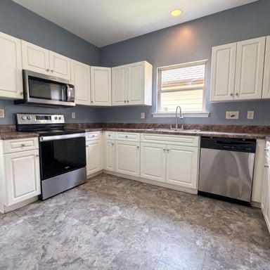 Property photo 2 of 1124 Washington Dr