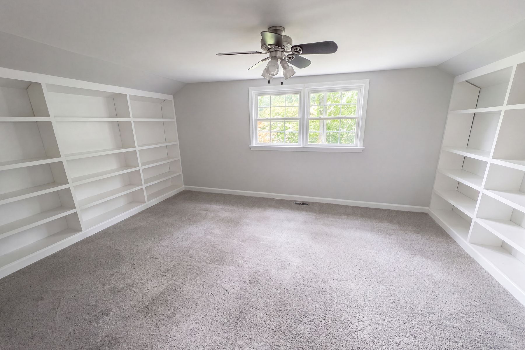 Property photo 3 of 101 Bonito Dr