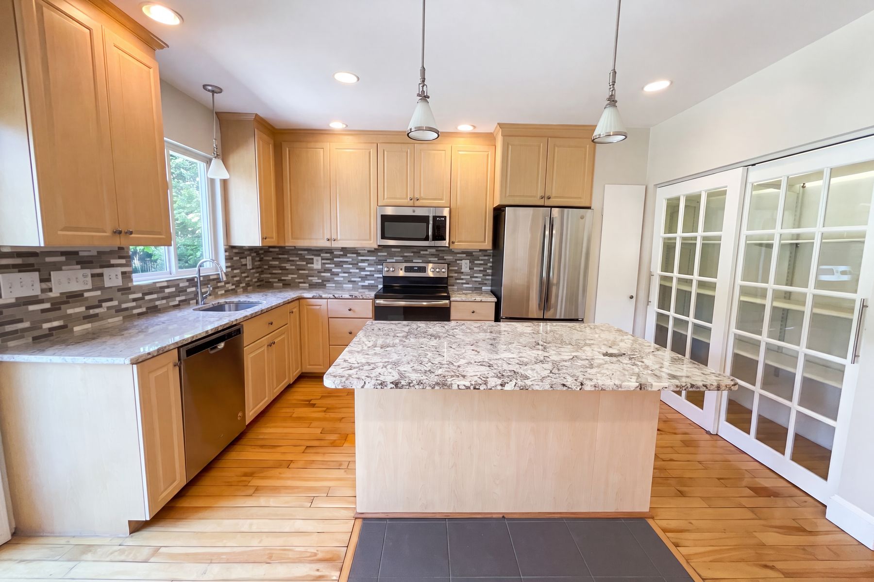 Photo 2 of 41 of 661 Main St, Millis, MA