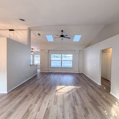 Property photo 3 of 431 Harbour Lights Dr