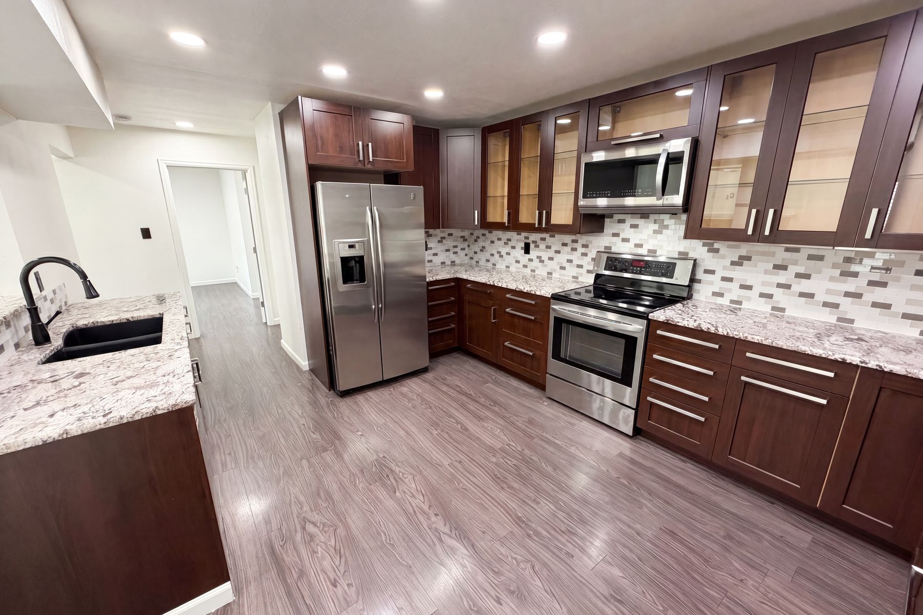 Photo 2 of 28 of 11835 Lincoln St, Northglenn, CO