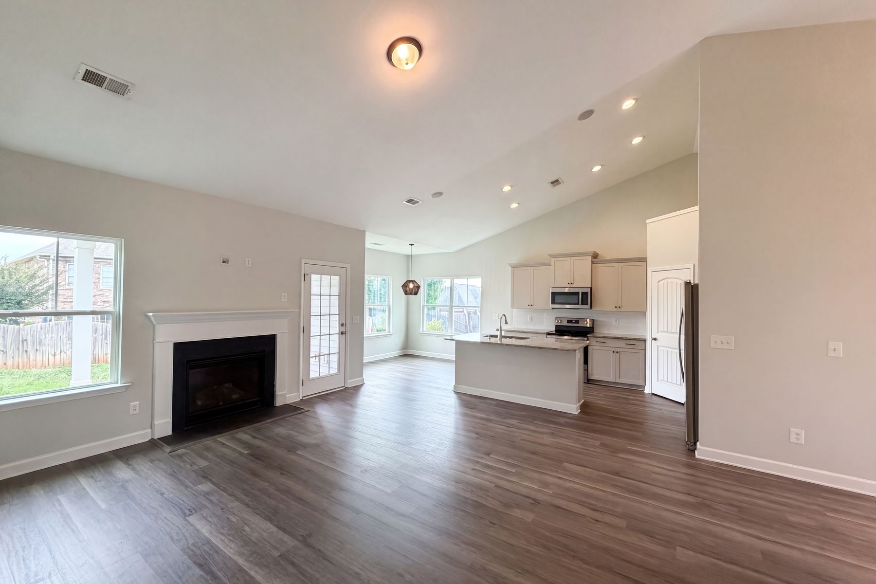 Property photo 3 of 345 Hollow Cove Rd