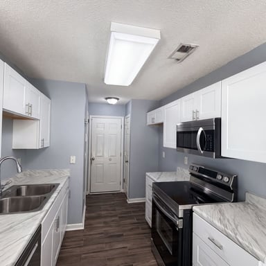 Property photo 2 of 6005 Silkwater Ct