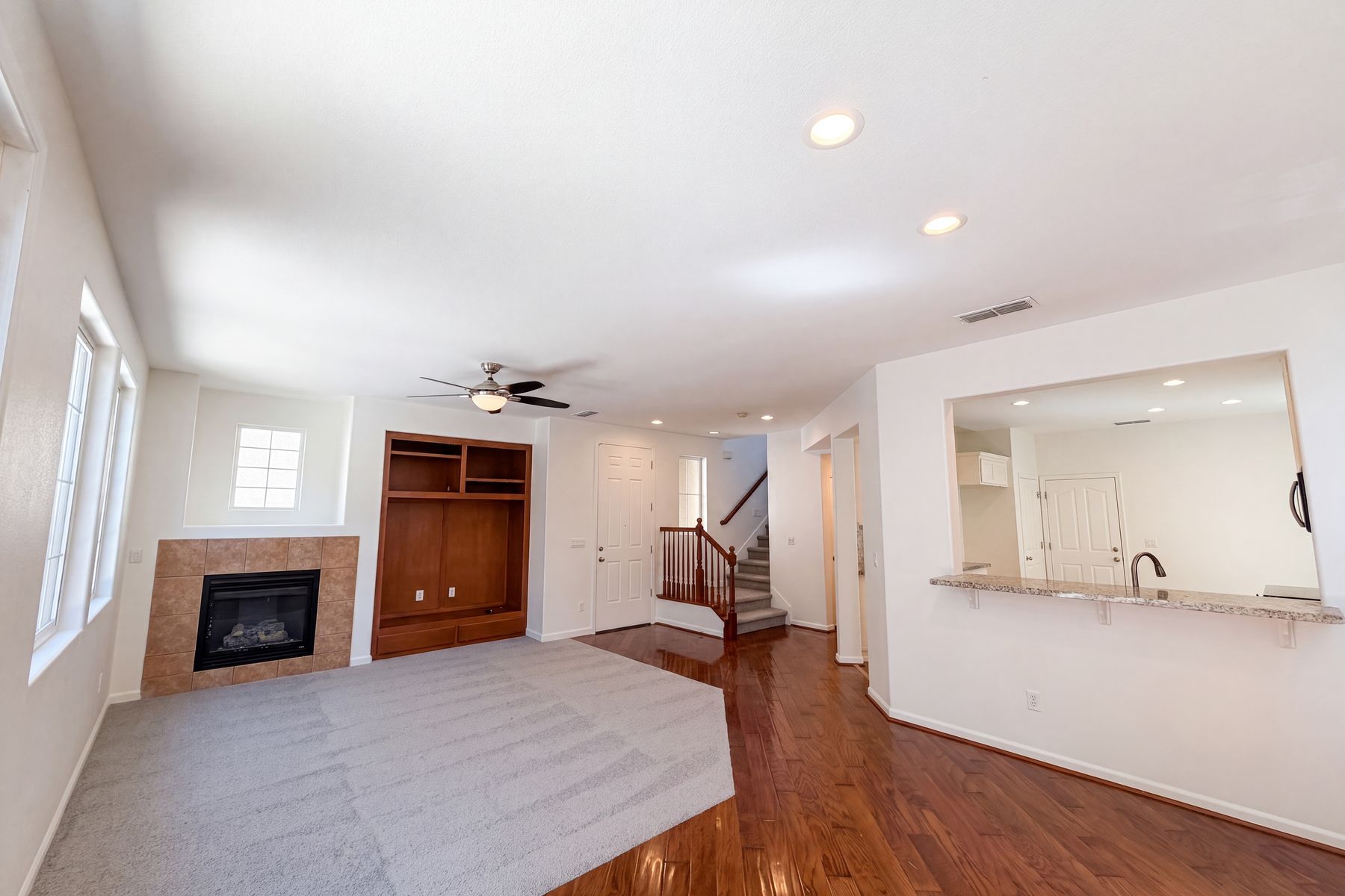 Property photo 3 of 291 Candela Cir
