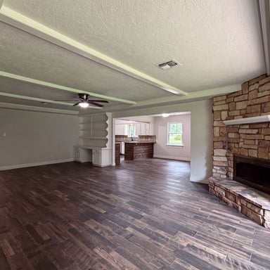 Property photo 3 of 11614 Mile Dr