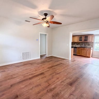Property photo 3 of 642 Gardiner St