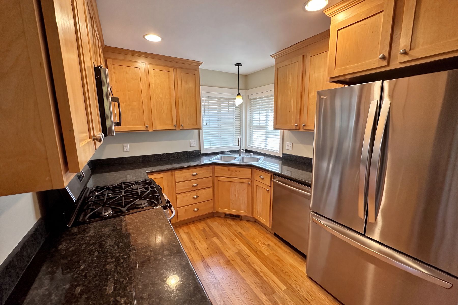 Photo 2 of 23 of 1553 NW 58th St, Seattle, WA