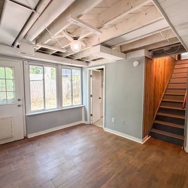 Property photo 3 of 4027 Lawrence Ave