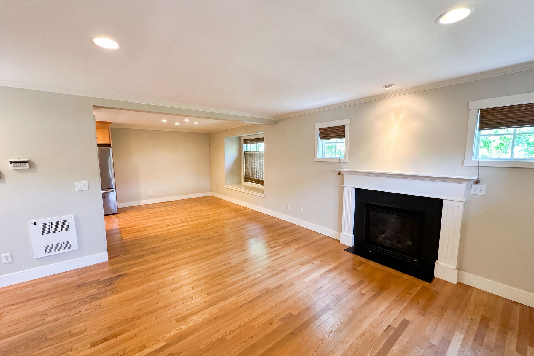 Property photo 3 of 1553 NW 58th St