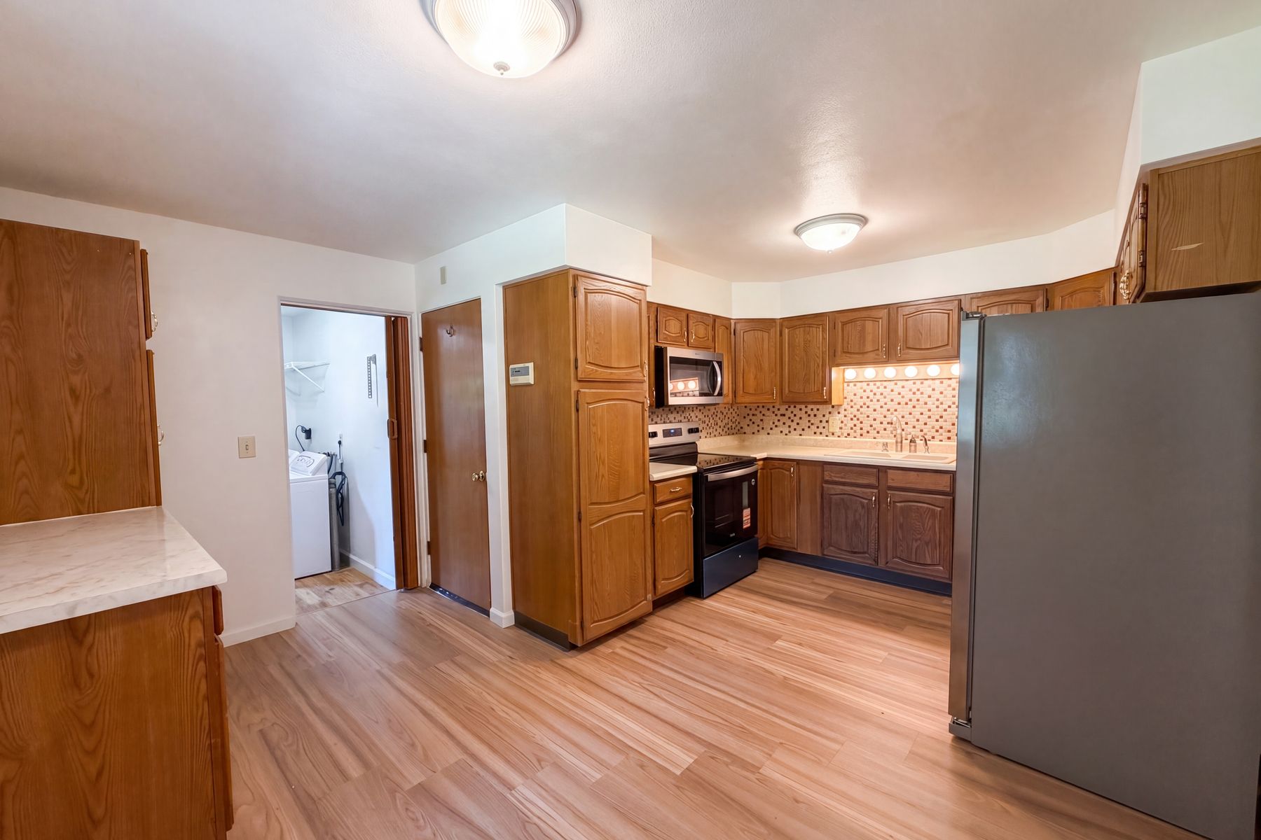 Photo 2 of 25 of 209 Dana Dr, Collinsville, IL
