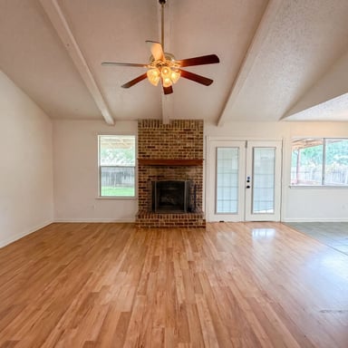 Property photo 3 of 1803 Frontier Trl