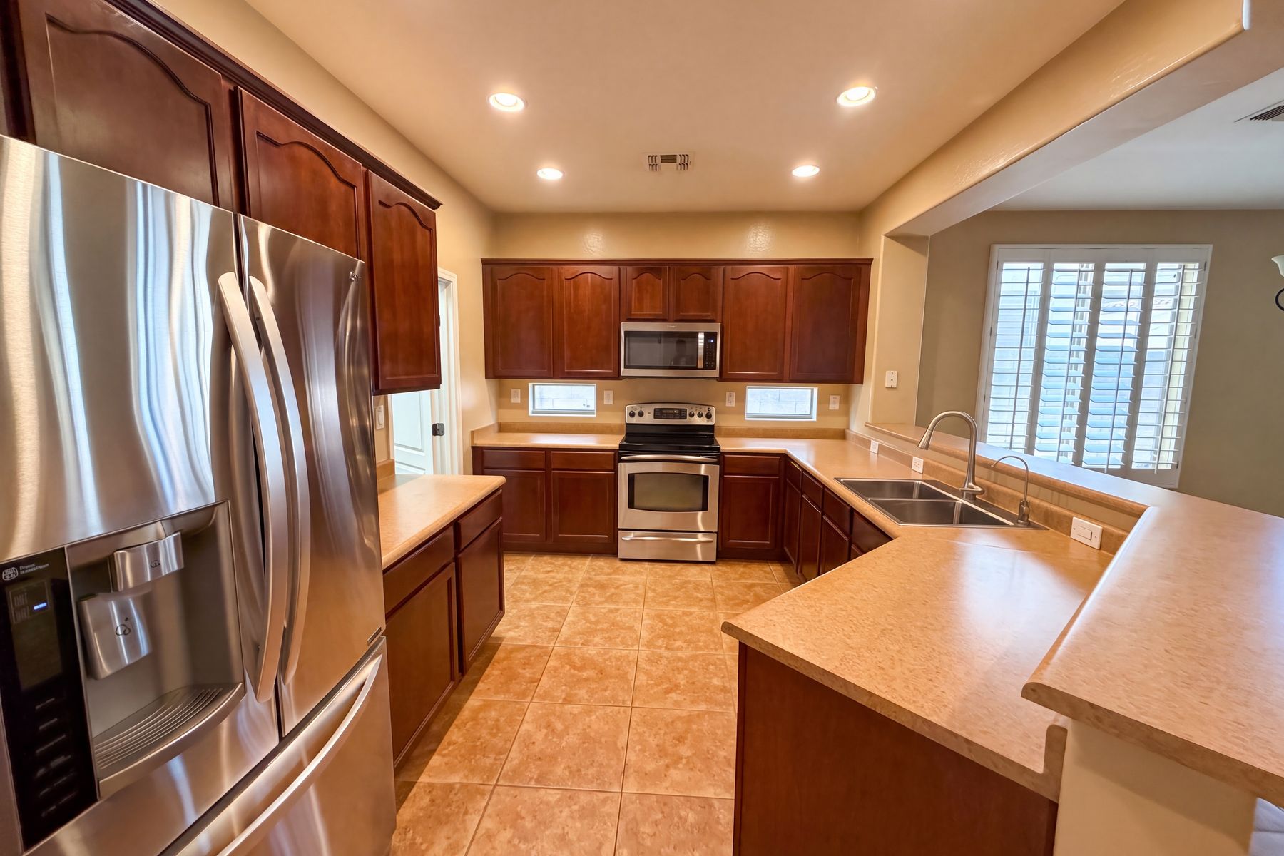 Photo 2 of 22 of 29398 N 67th Dr, Peoria, AZ