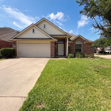 Property photo 1 of 16915 Shoal Park Dr