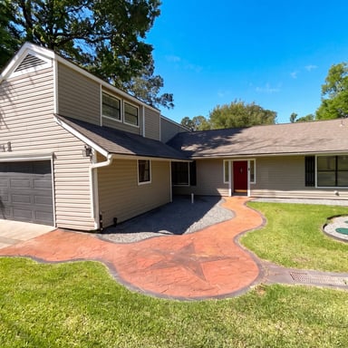 Property photo 1 of 241 Greenbriar Dr