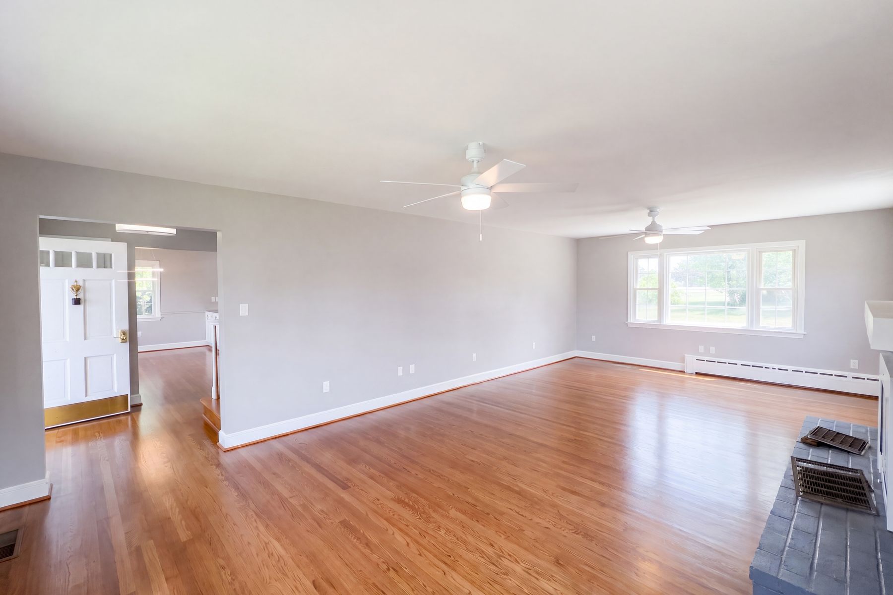 Property photo 3 of 494 Walton St