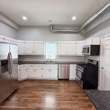 Property photo 2 of 1230 E Pleasant Run Parkway North Dr