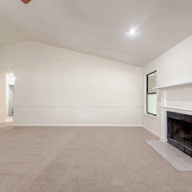 Property photo 3 of 7737 Pepper Cir E