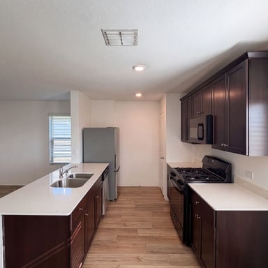 Property photo 2 of 14524 Camino Real Dr