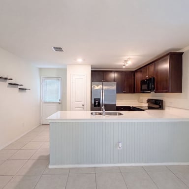Property photo 2 of 5832 Timber Point Dr