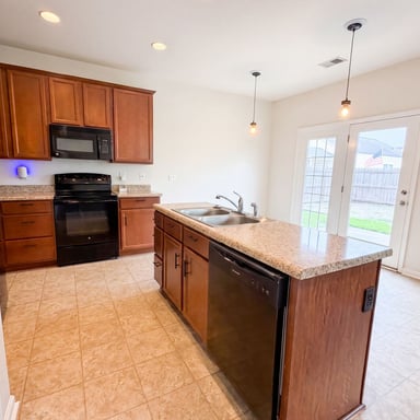 Property photo 2 of 457 Stoney Field Dr