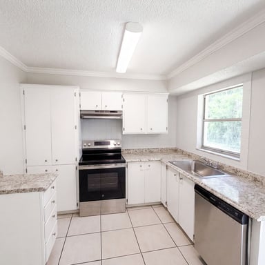 Property photo 2 of 3730 Dedrick Ct