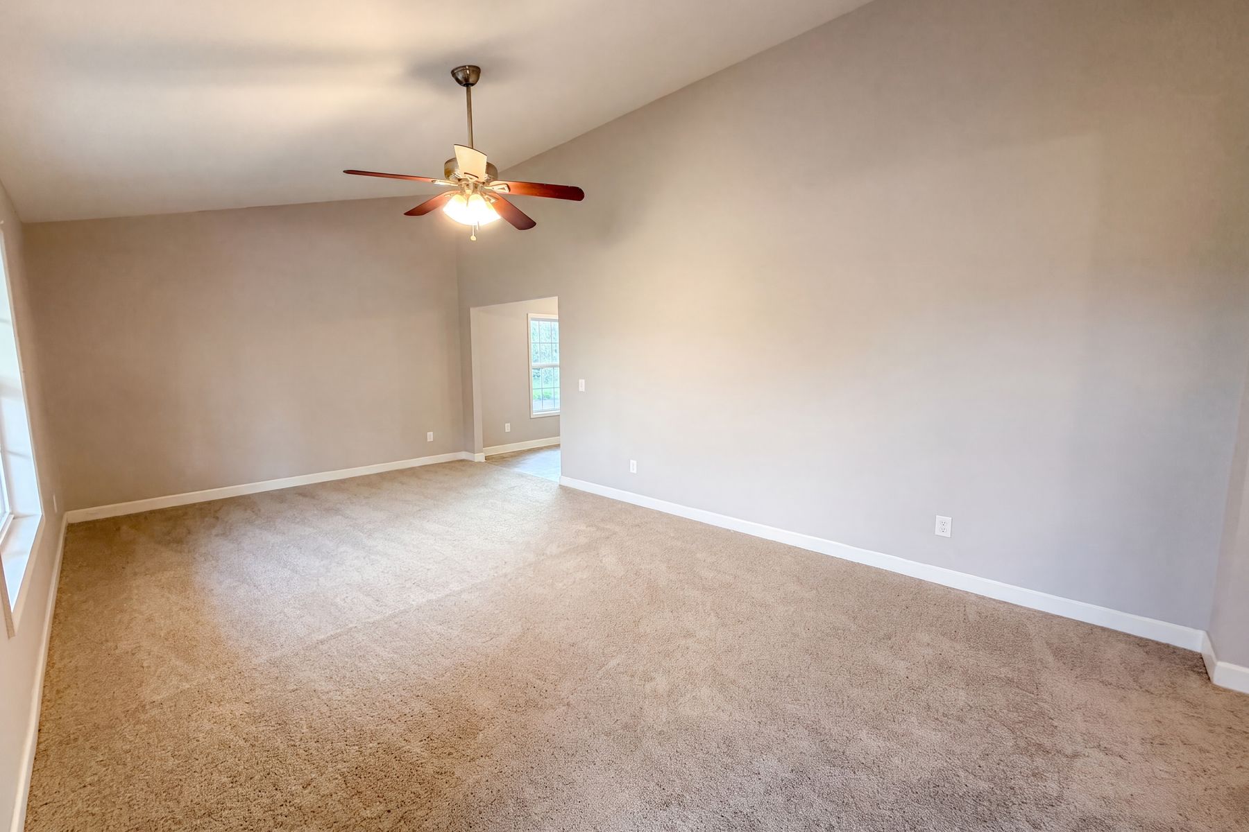 Property photo 3 of 1 Plover Ct
