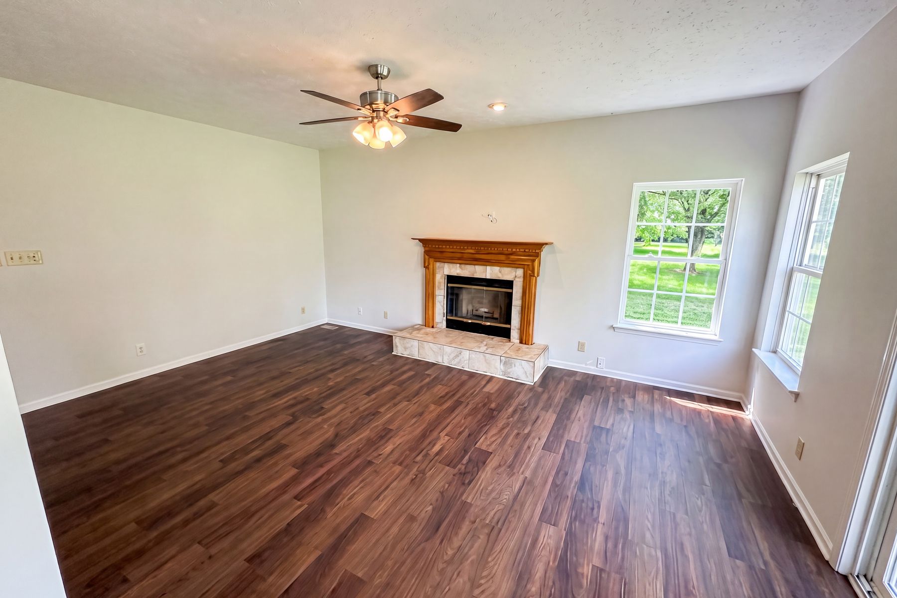 Property photo 3 of 3502 Waterstone Dr
