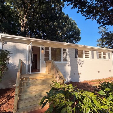 Property photo 1 of 1933 Choyce Cir