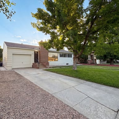 Property photo 1 of 929 Carol St